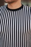 Erkek Siyah Beyaz örme Pamuklu Kumaş Kısa Kollu T-shirt resmi